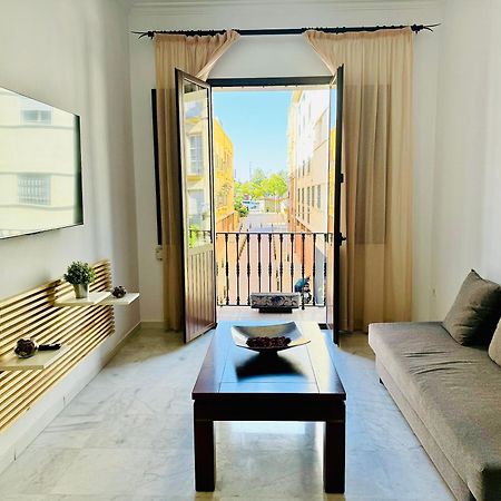 Apartamento Con Balcon Castilla Triana Seville Exterior photo